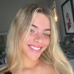 Meet your Posher, Ellis